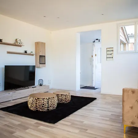 Hébergement de vacances Maison Renove Spacieuse Cosy Jardin 8 Pers *