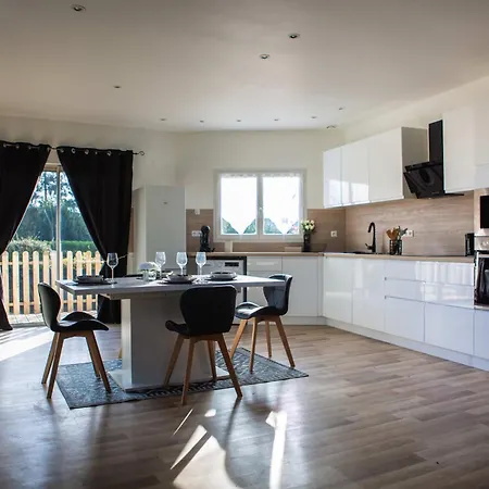 Maison Moderne Pres Du Circuit 8 Pers بيت للعطل *