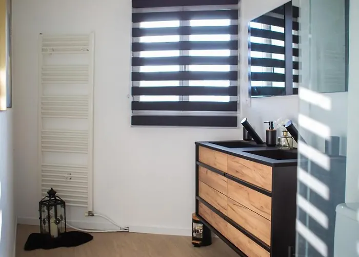 Moderne Pres Du Circuit 8 Pers * Le Mans